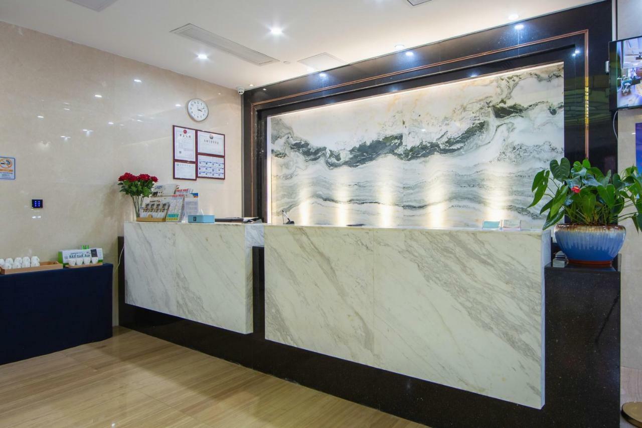 Отель Guangzhou Seaman Club Экстерьер фото