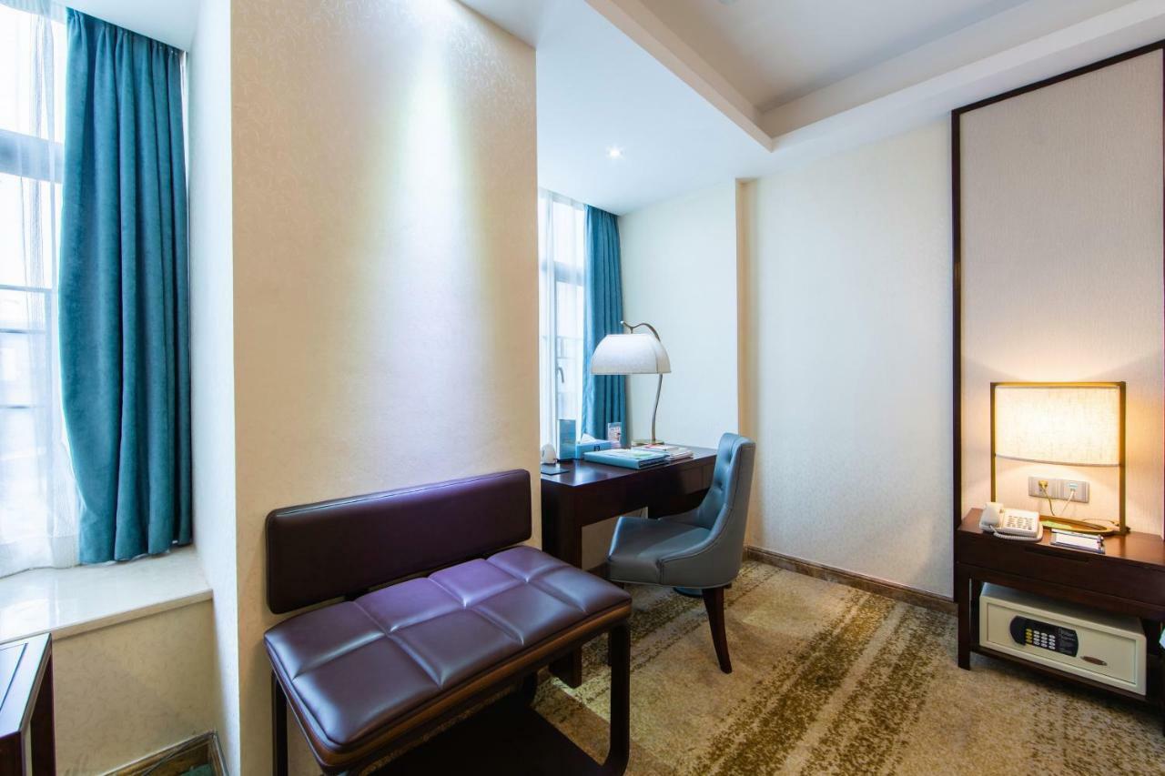 Отель Guangzhou Seaman Club Экстерьер фото