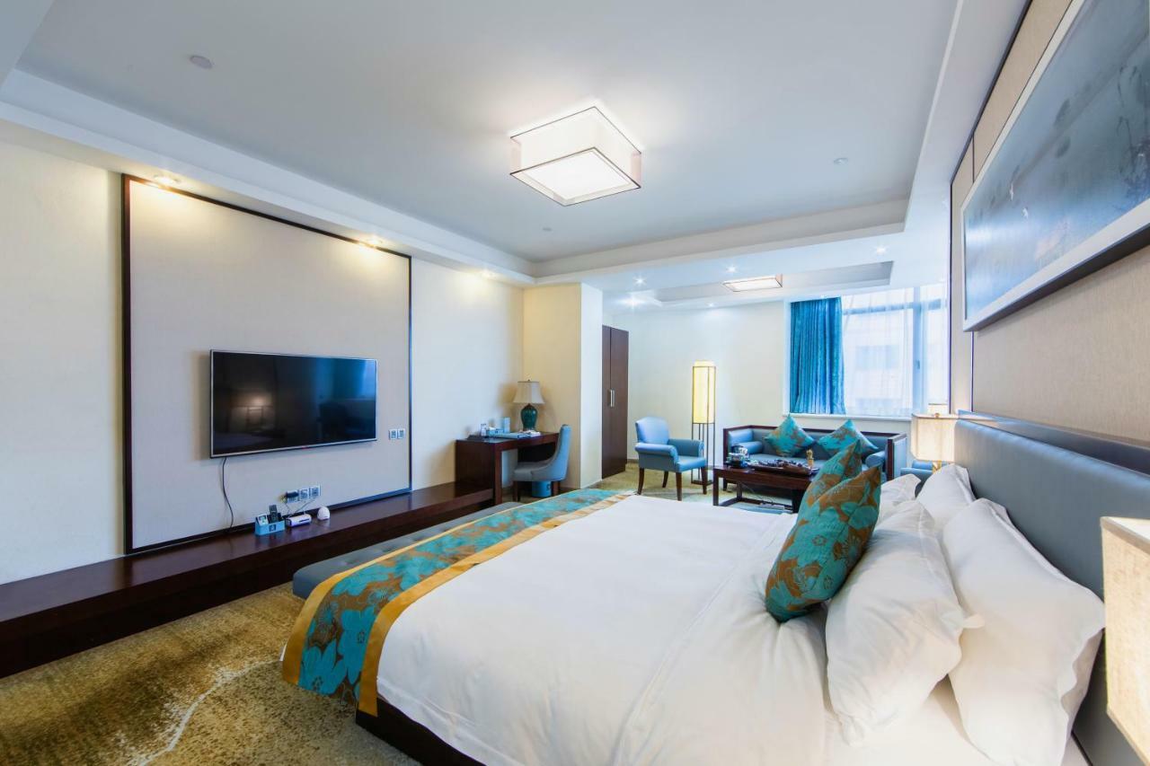 Отель Guangzhou Seaman Club Экстерьер фото