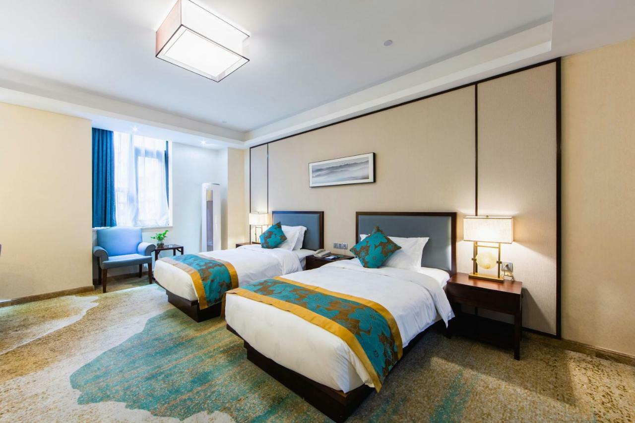 Отель Guangzhou Seaman Club Экстерьер фото