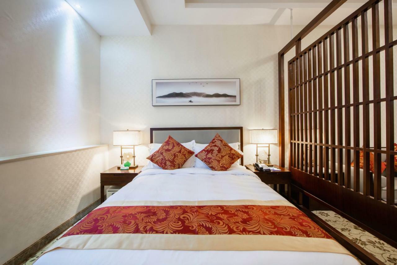 Отель Guangzhou Seaman Club Экстерьер фото